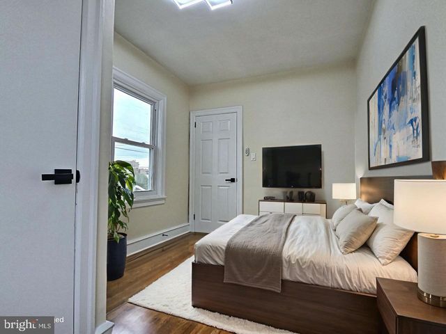 312 READING AVE, Reading, PA 19611