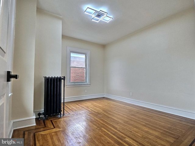 312 READING AVE, Reading, PA 19611