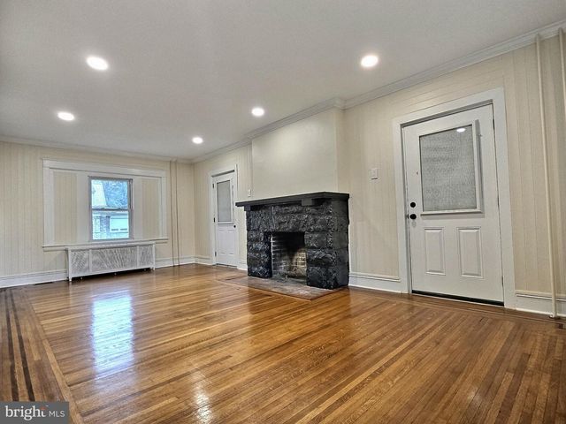 312 READING AVE, Reading, PA 19611