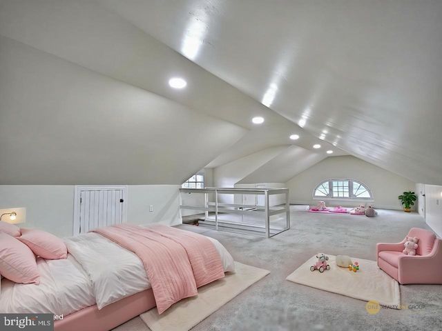 312 READING AVE, Reading, PA 19611