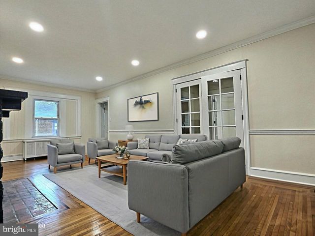 312 READING AVE, Reading, PA 19611