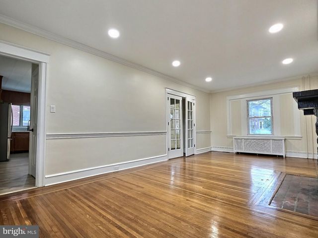 312 READING AVE, Reading, PA 19611