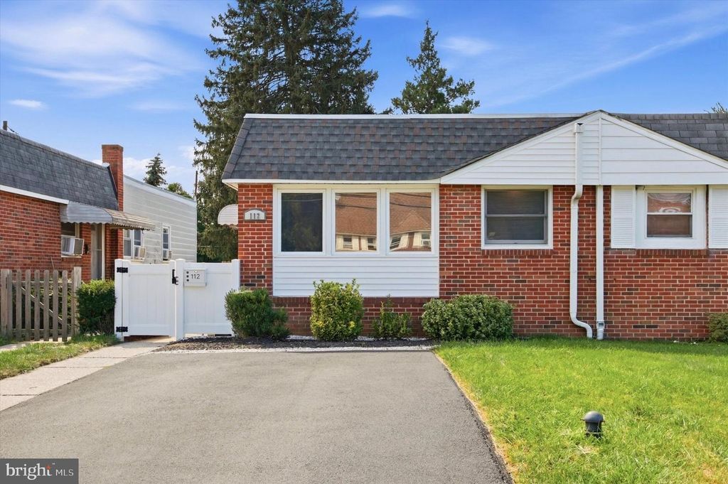 112 W JOHNSON HWY, NORRISTOWN, PA 19401 — photo 2