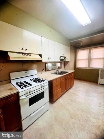 213 W 35TH ST, Wilmington, DE 19802