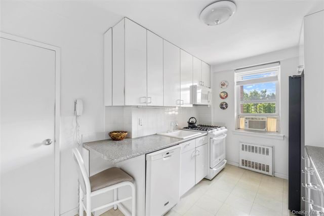3135 Johnson Avenue 11C, Bronx, NY 10463