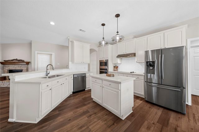 3811 Doveswood Circle, Needville, TX 77461