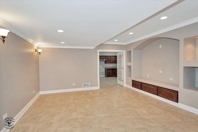 16305 Riverwood Drive, Plainfield, IL 60586