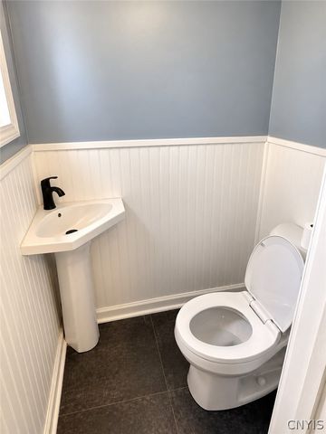 147 Clifton Place, Syracuse, NY 13206