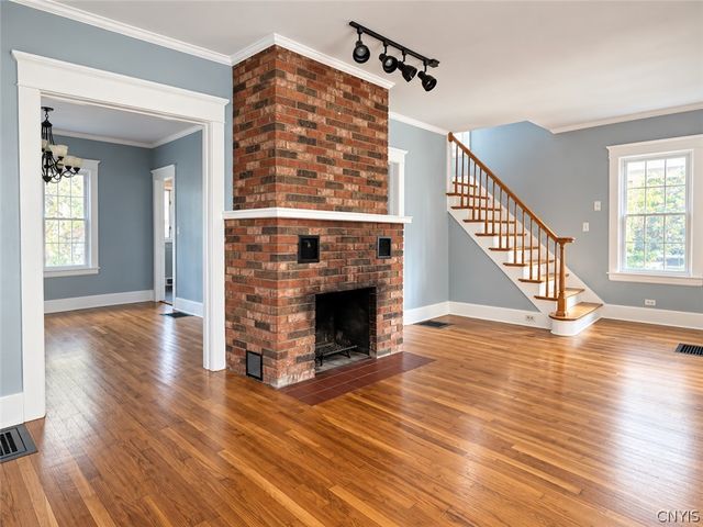 147 Clifton Place, Syracuse, NY 13206