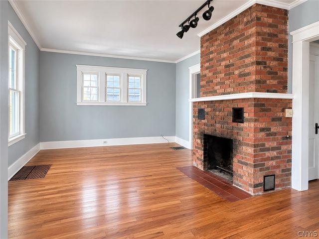 147 Clifton Place, Syracuse, NY 13206