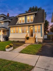 147 Clifton Place, Syracuse, NY 13206