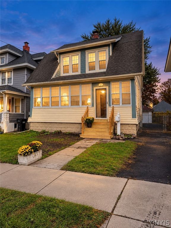 147 Clifton Place, Syracuse, NY 13206