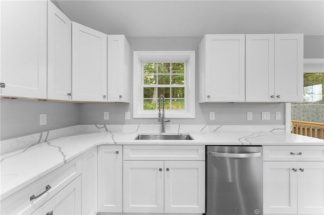 178 Highland Street, Cranston, RI 02920