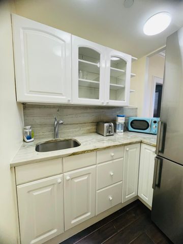 235 Sunrise Avenue 2262, Palm Beach, FL 33480