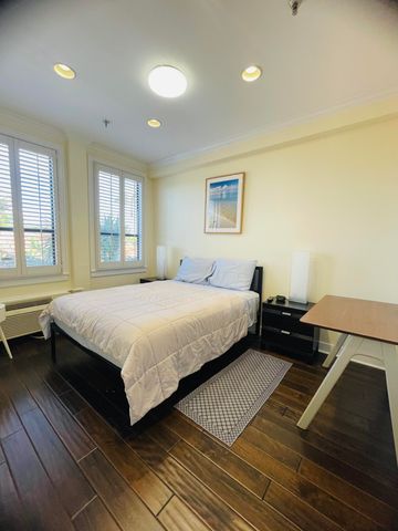 235 Sunrise Avenue 2262, Palm Beach, FL 33480