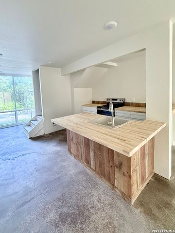 935 Eventide UNIT 2, San Antonio, TX 78209