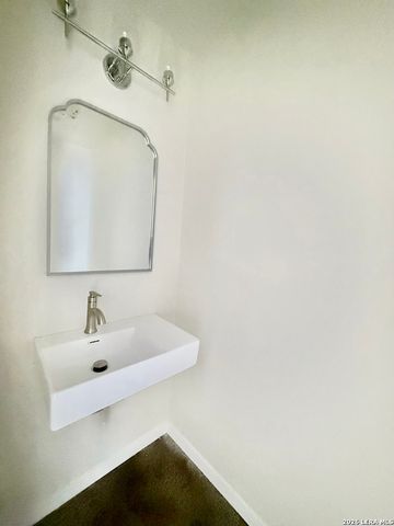 935 Eventide UNIT 2, San Antonio, TX 78209