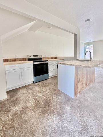 935 Eventide UNIT 2, San Antonio, TX 78209