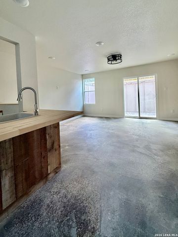 935 Eventide UNIT 2, San Antonio, TX 78209