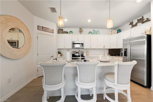 2537 Kona WAY, Naples, FL 34120