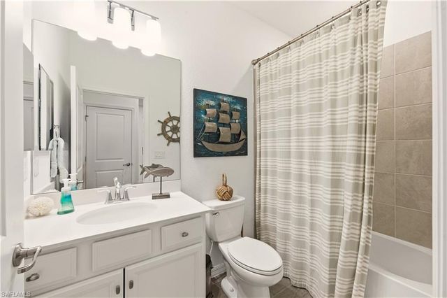 2537 Kona WAY, Naples, FL 34120