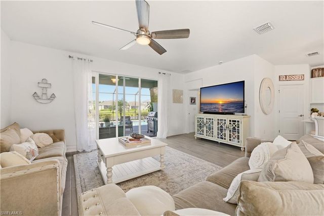 2537 Kona WAY, Naples, FL 34120