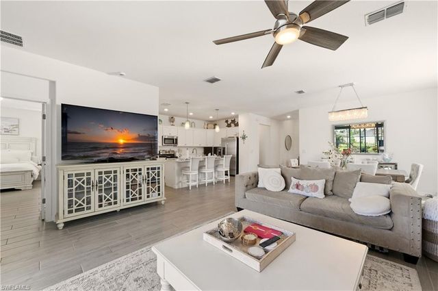 2537 Kona WAY, Naples, FL 34120