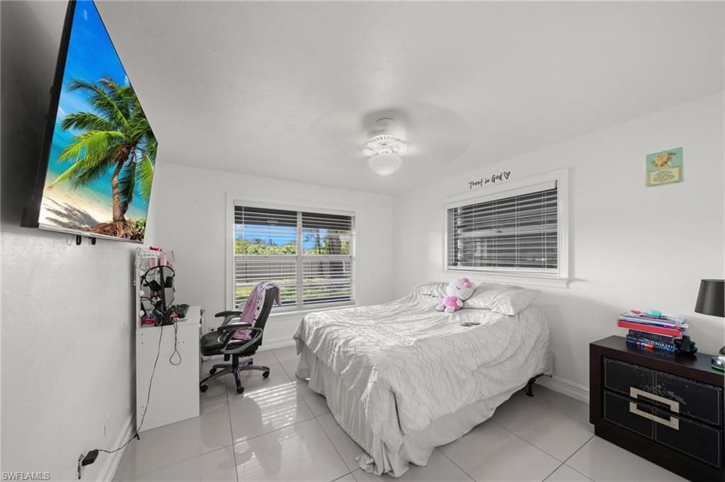 1216 E 3rd ST, Lehigh Acres, FL 33936
