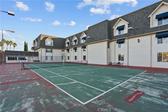 2385 Roscomare F16, Bel Air, CA 90077