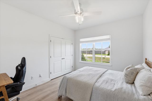 6680 Red Wing Lane, Sanger, TX 76266