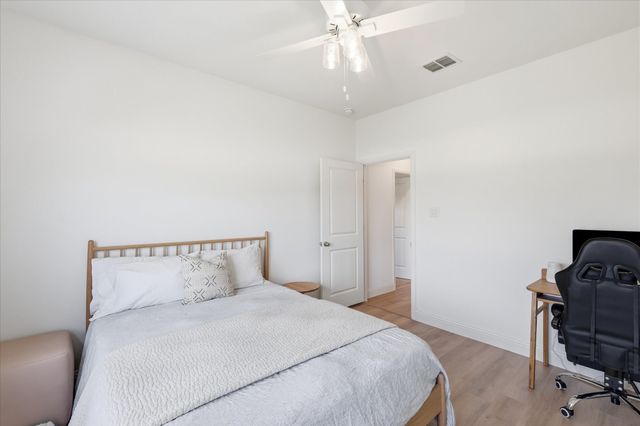 6680 Red Wing Lane, Sanger, TX 76266