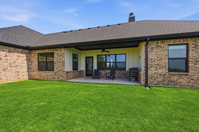 6680 Red Wing Lane, Sanger, TX 76266