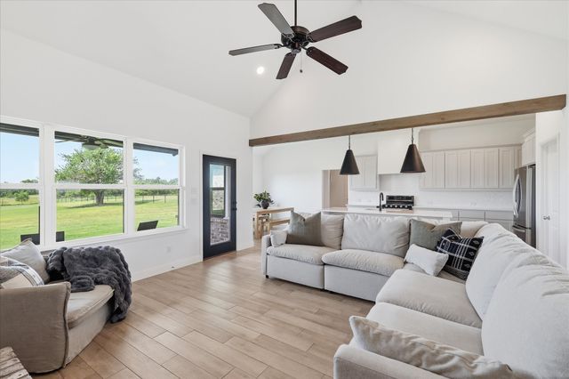 6680 Red Wing Lane, Sanger, TX 76266