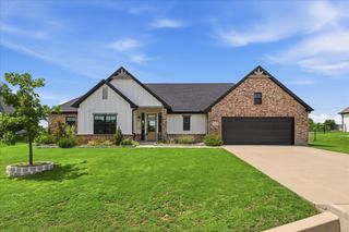 6680 Red Wing Lane, Sanger, TX 76266