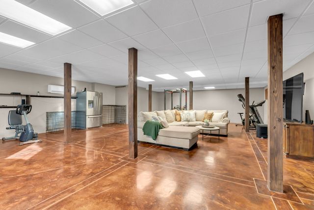 1210 Buckeye Rd, Fayetteville, TN 37334