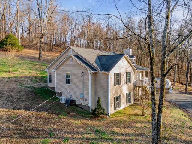 1210 Buckeye Rd, Fayetteville, TN 37334