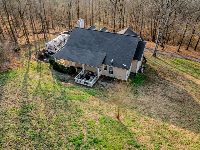 1210 Buckeye Rd, Fayetteville, TN 37334