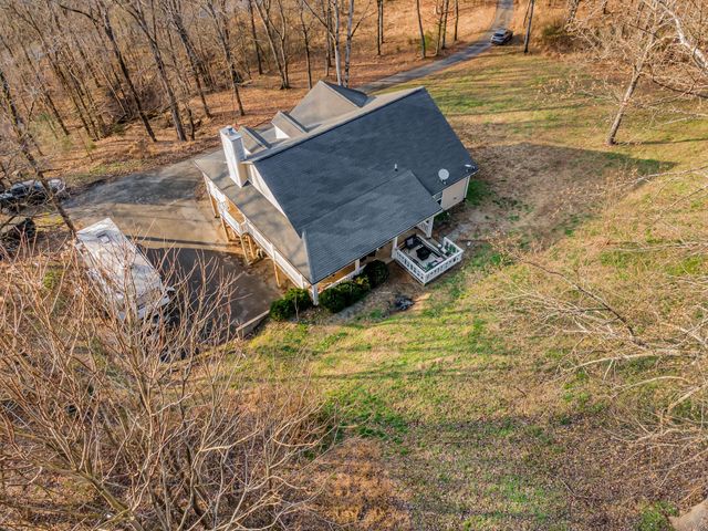 1210 Buckeye Rd, Fayetteville, TN 37334