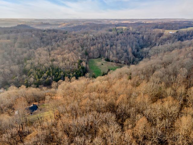 1210 Buckeye Rd, Fayetteville, TN 37334