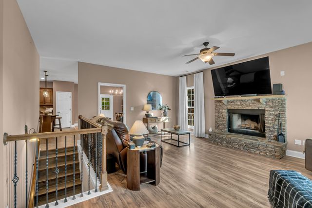 1210 Buckeye Rd, Fayetteville, TN 37334