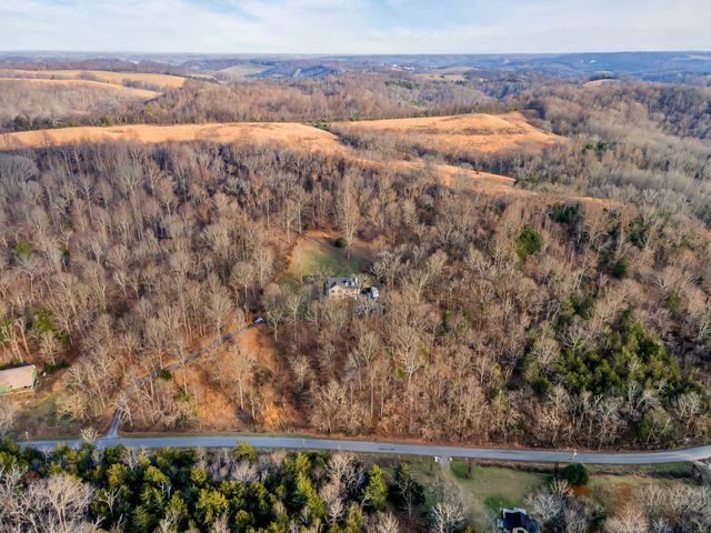 1210 Buckeye Rd, Fayetteville, TN 37334