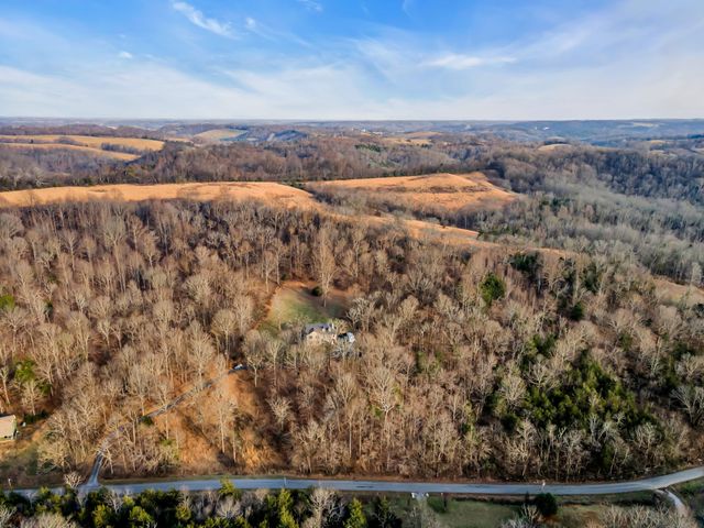 1210 Buckeye Rd, Fayetteville, TN 37334