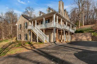 1210 Buckeye Rd, Fayetteville, TN 37334