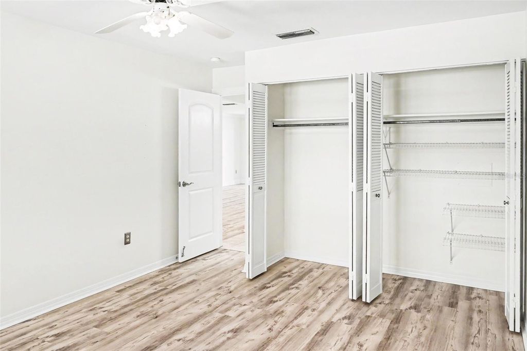 Image 27 of property listing at 4414 MOUNT VERNON DRIVE 0, Bradenton, FL 34210