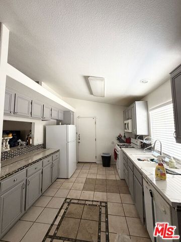 1348 Da Vinci Drive, San Jacinto, CA 92583