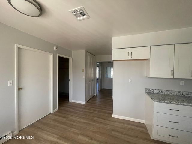 866C Inverness Court, Lakewood, NJ 08701