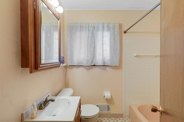 9109 Northwood Parkway, New Hope, MN 55427