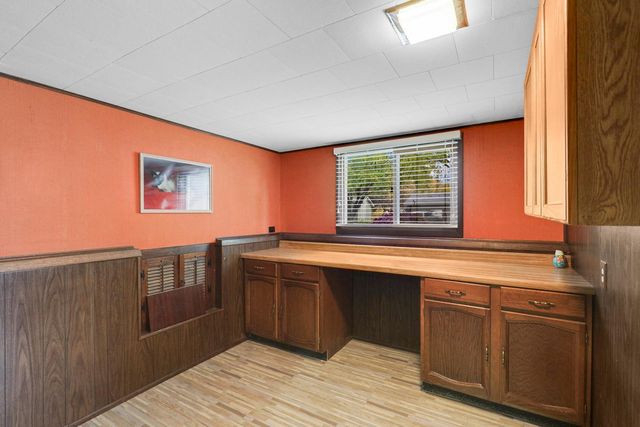 9109 Northwood Parkway, New Hope, MN 55427