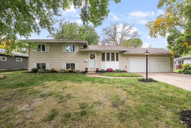 9109 Northwood Parkway, New Hope, MN 55427