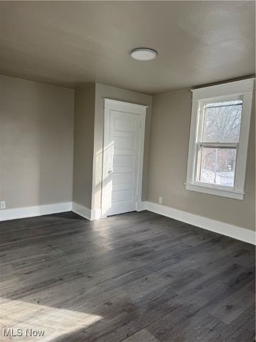 3409 Powers Way, Youngstown, OH 44502